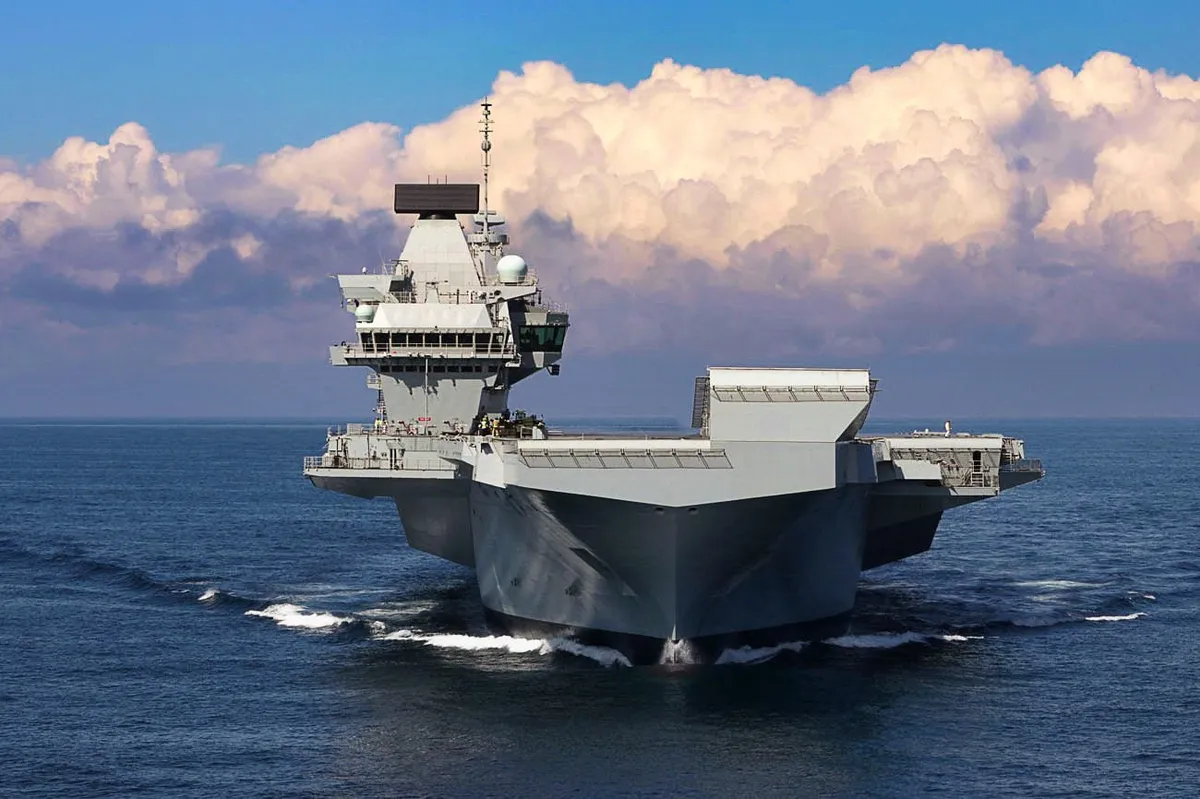 HMS Queen Elizabeth kehrt zurück – Royal Navy kämpft mit Einsatzbereitschaft