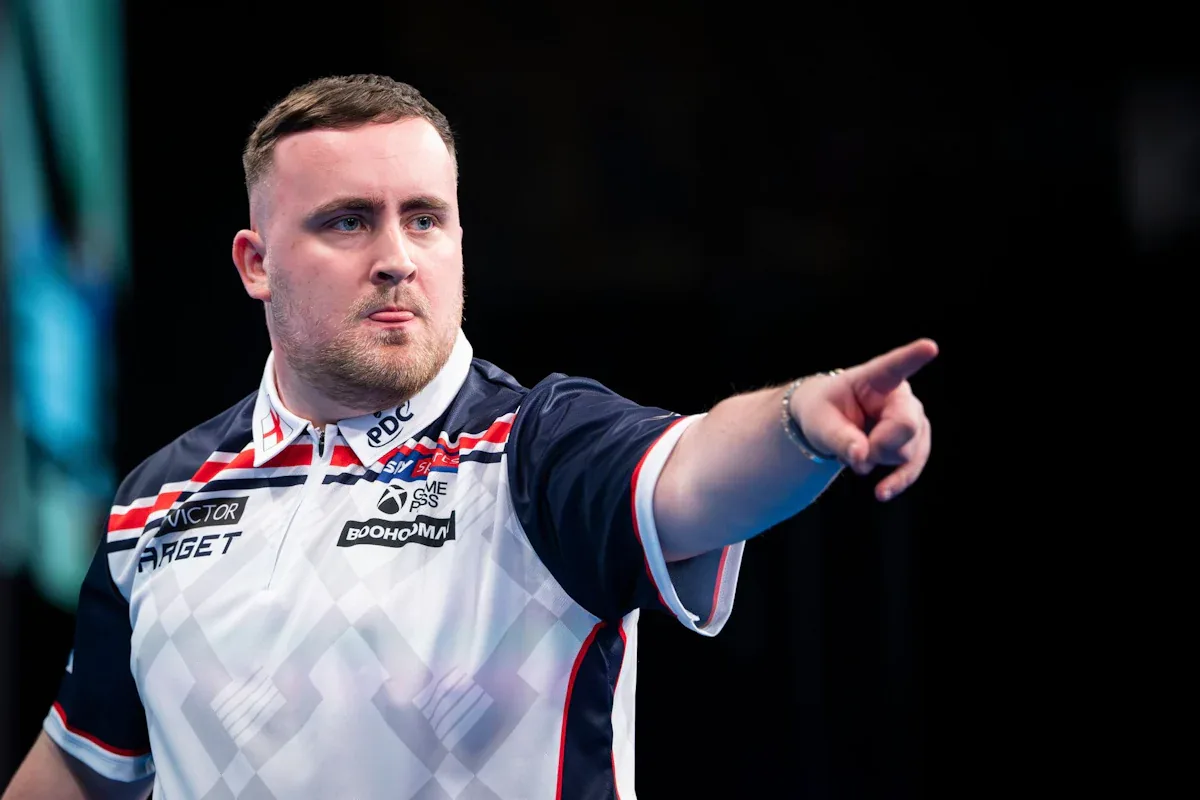 Blackpool: Luke Littler dominiert World Matchplay mit Rekord-Show