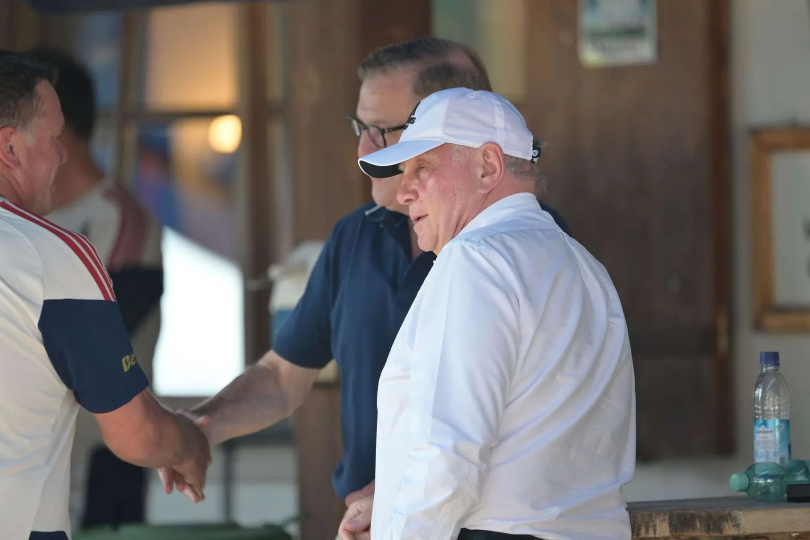 Hoeneß entschuldigt sich bei Eberl und sieht 100-prozentige Zukunft