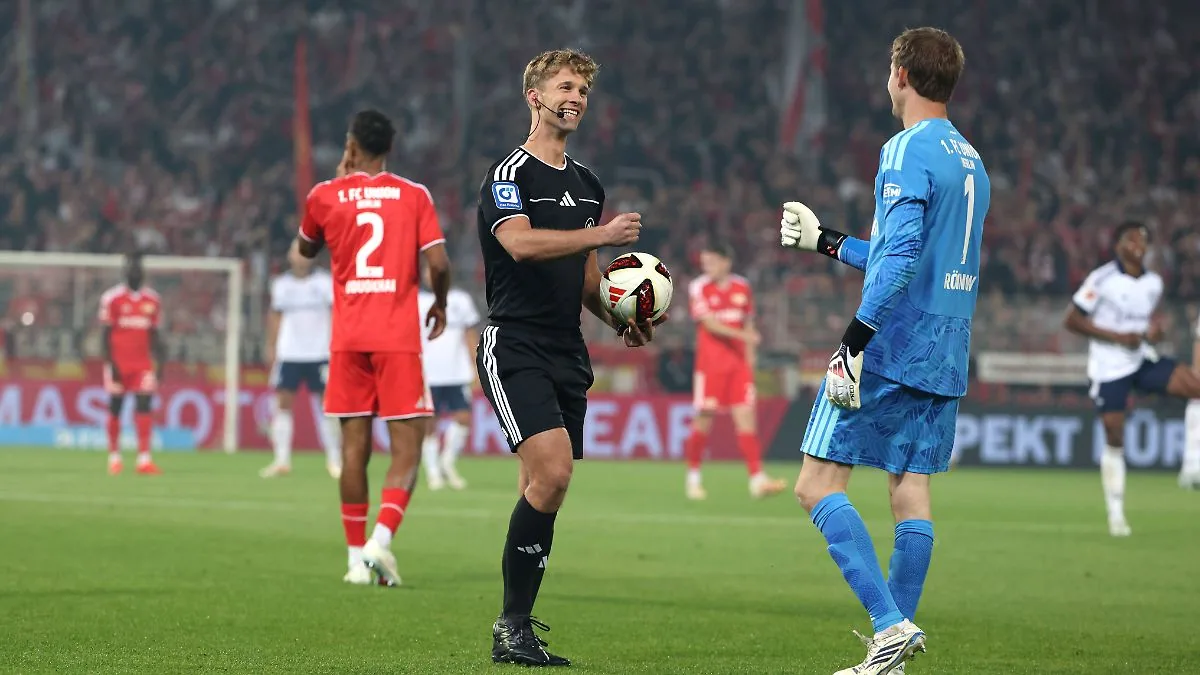 Schalke 04 feiert ersten Bundesliga-Sieg seit über drei Jahren in Berlin