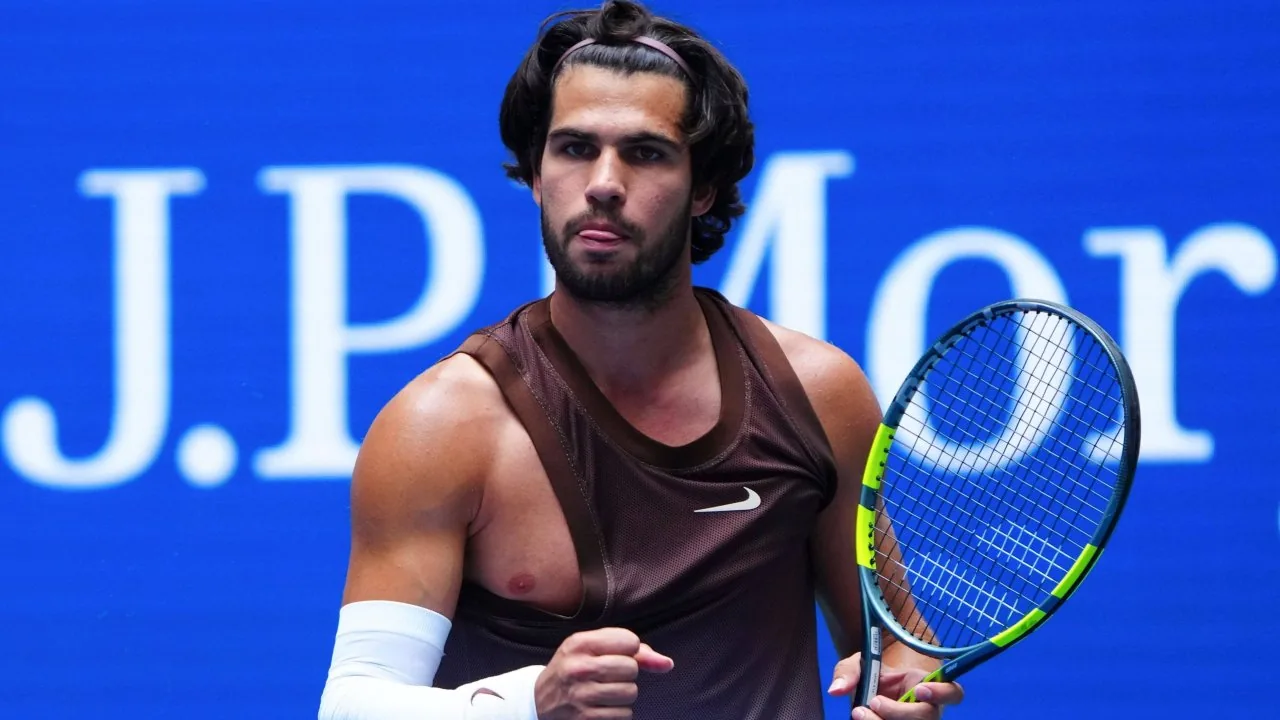 Alcaraz wechselt outfit bei US Open nach online-reaktionen